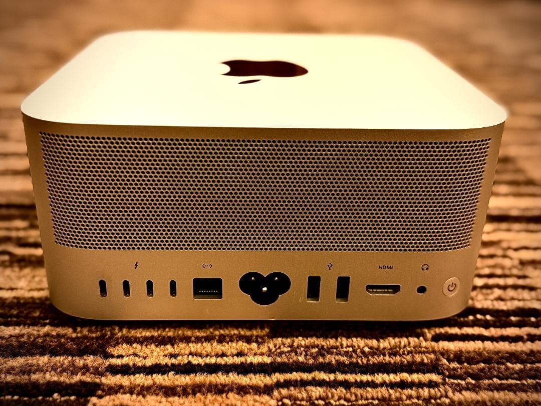 Mac Studio M1 Max 10コア CPU/64GB/2TB