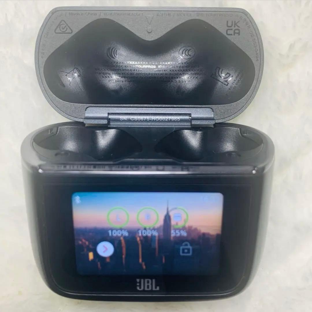 美品 JBL TOUR PRO3 ブラック 充電ケース 1