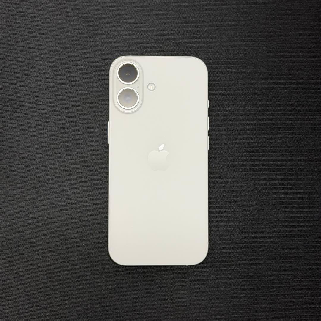 ゆ**　iPhone17 256GB ホワイト