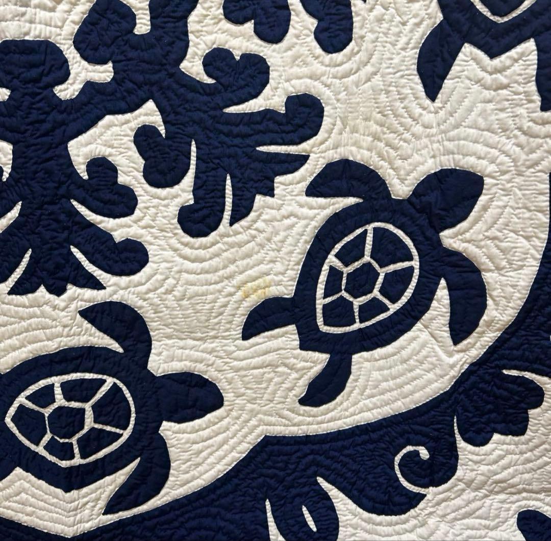 値下げ中！【一点物！】高級　手縫いハワイアンキルト 198×198 ホヌ柄 紺色