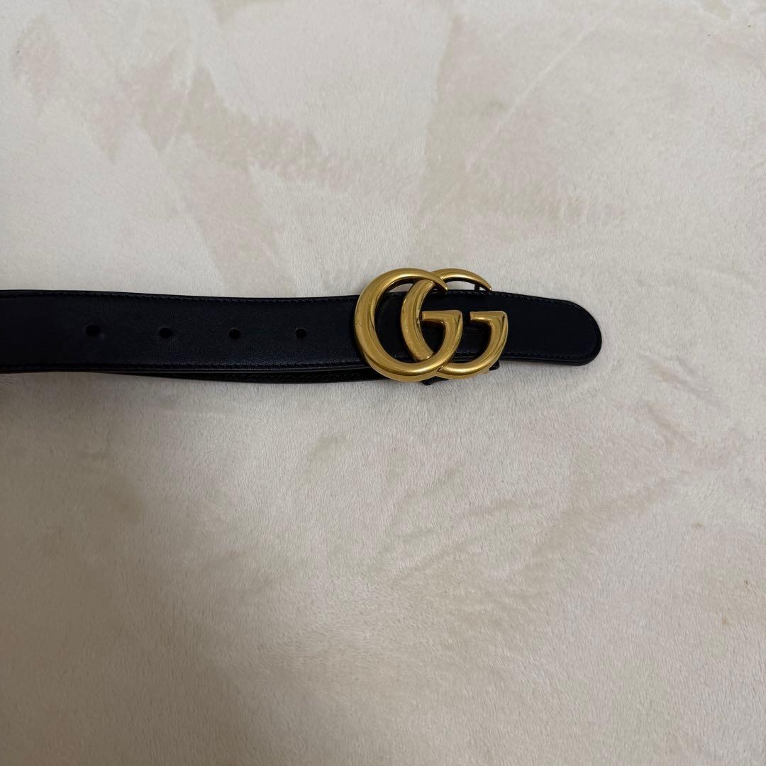 GUCCI 黒 レザーベルト GGロゴ