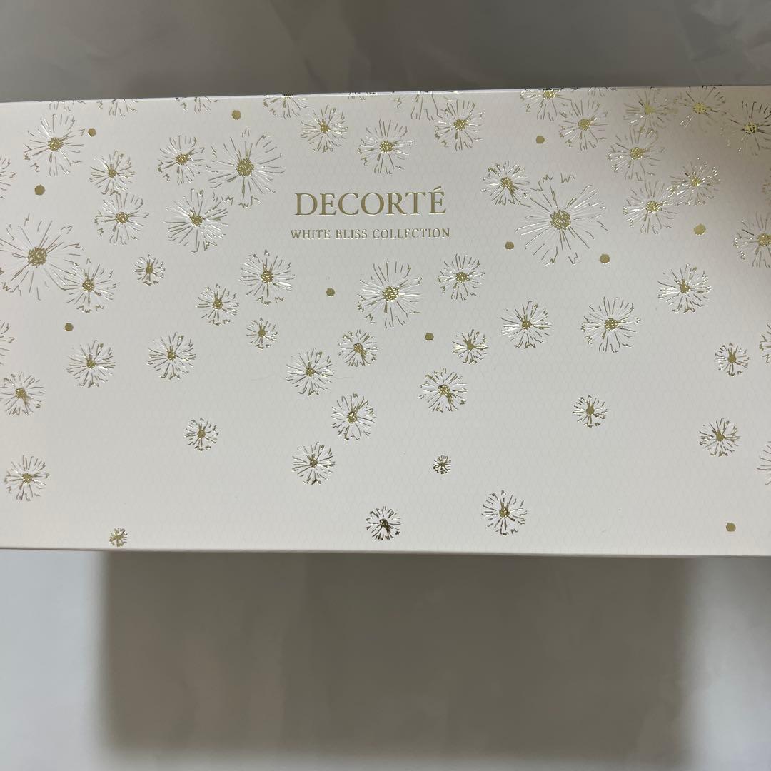 新品未使用　コスメデコルテ 2024ホワイトブリスコレクション