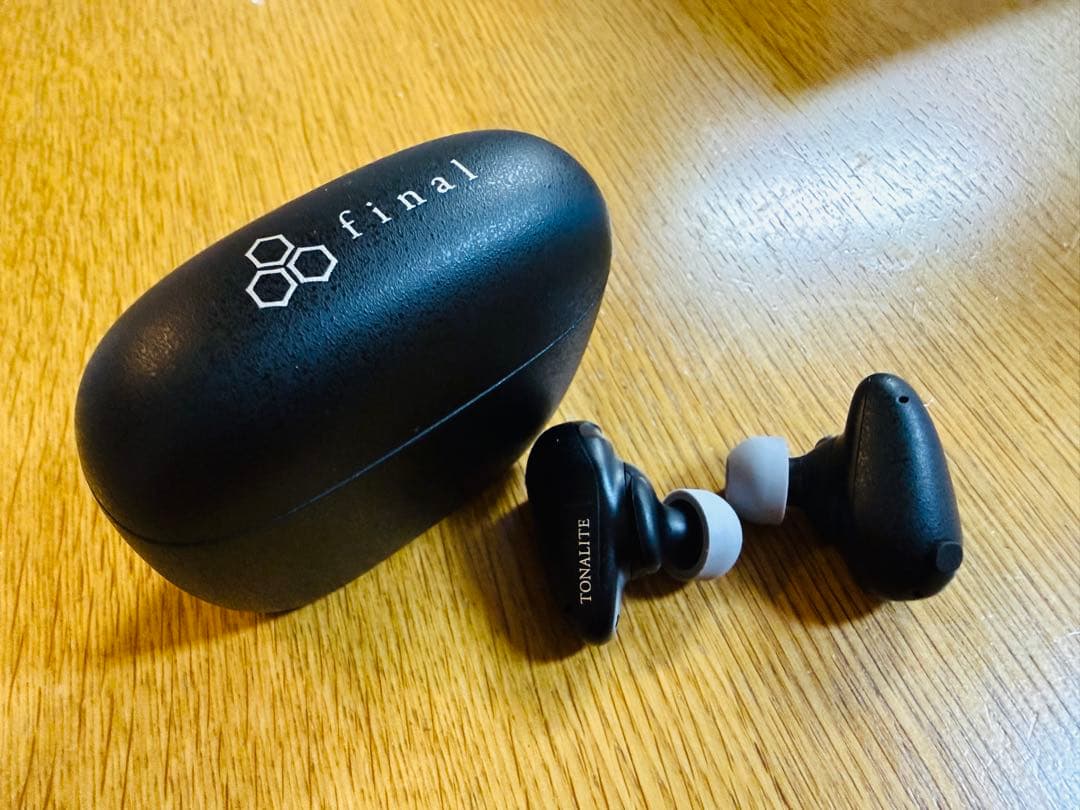 【超美品】 final TONALITE ワイヤレスイヤホン