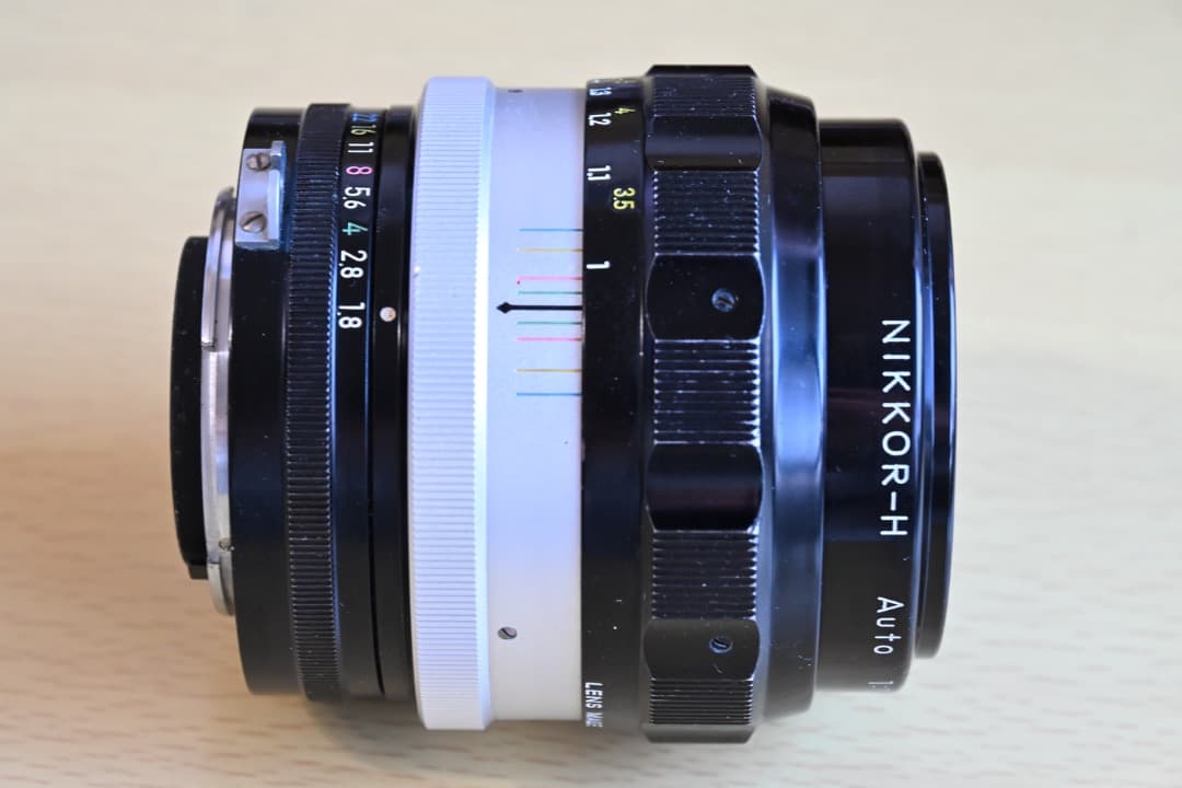 美品 NIKKOR-H Auto 85mm F1.8 分解清掃済み