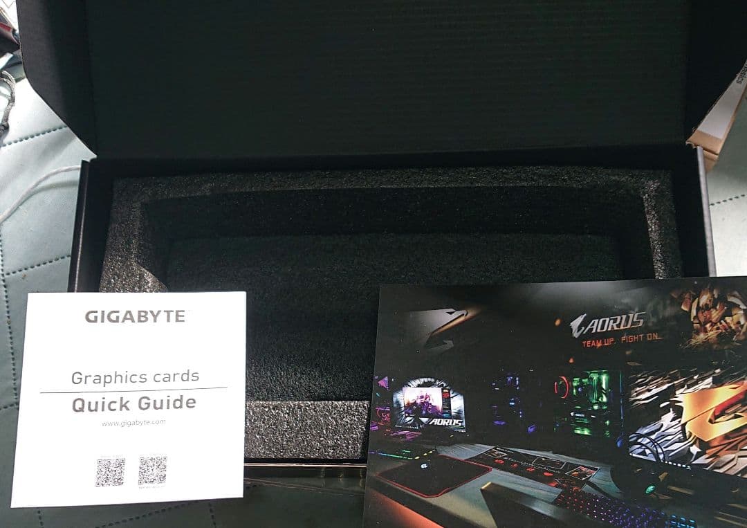 AERO GEFORCE RTX4060ti 8GBオマケ付き。