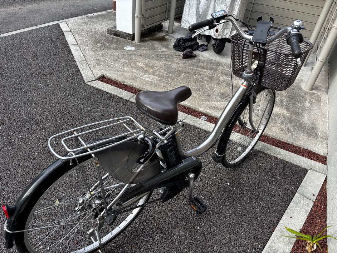YAMAHA電動アシスト自転車 26インチ スマホホルダー付き　送料込み