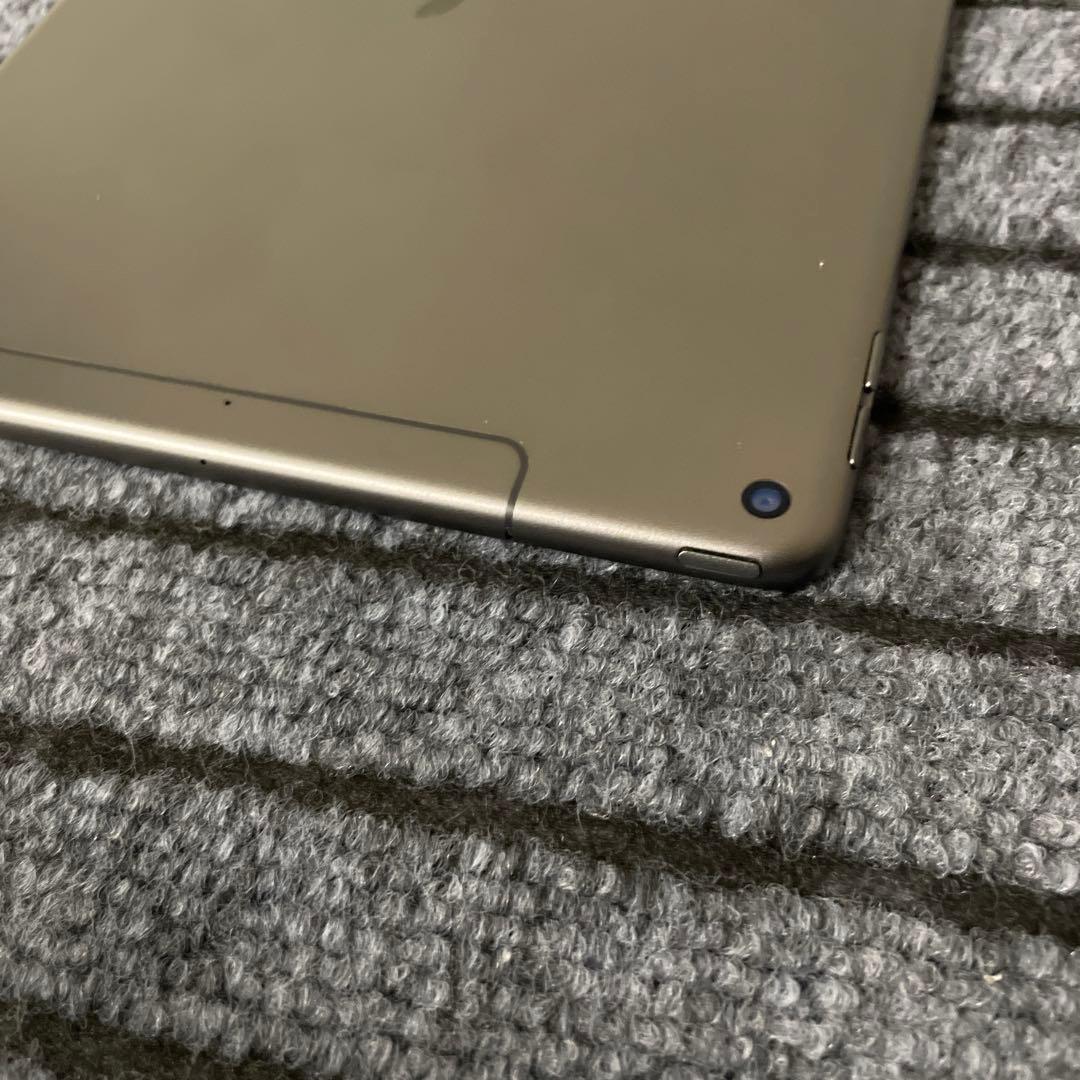 154 iPad Air3 3世代 64GB SIMフリー スペースグレイ