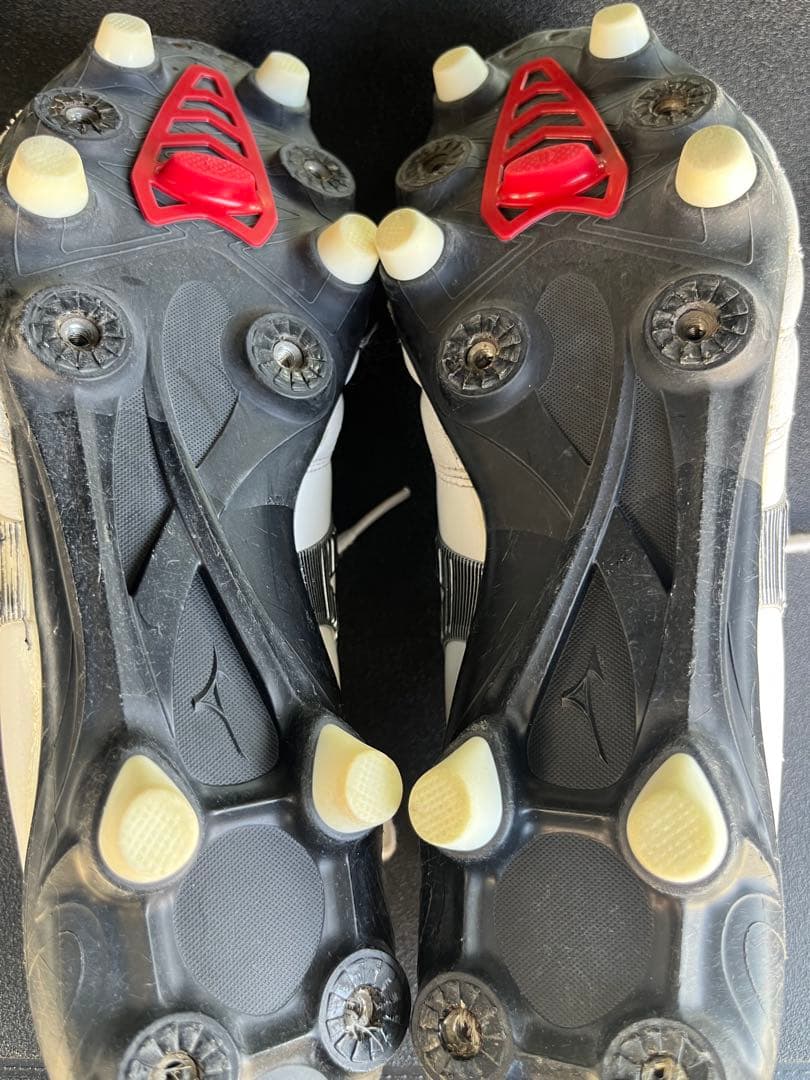 MORELIA NEO サッカーシューズ ホワイト/レッド