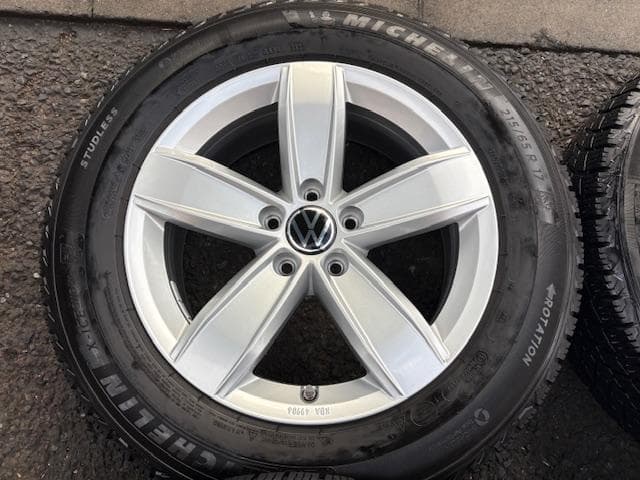 美品 スタッドレスセット フォルクスワーゲン ティグアン 純正