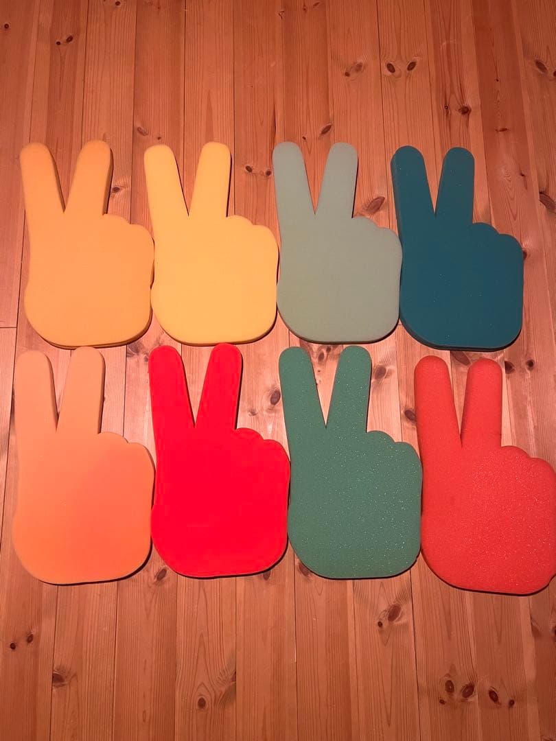 ウ*！様 スタンダードカリフォルニア　グリーンルーム限定　ピースサイン