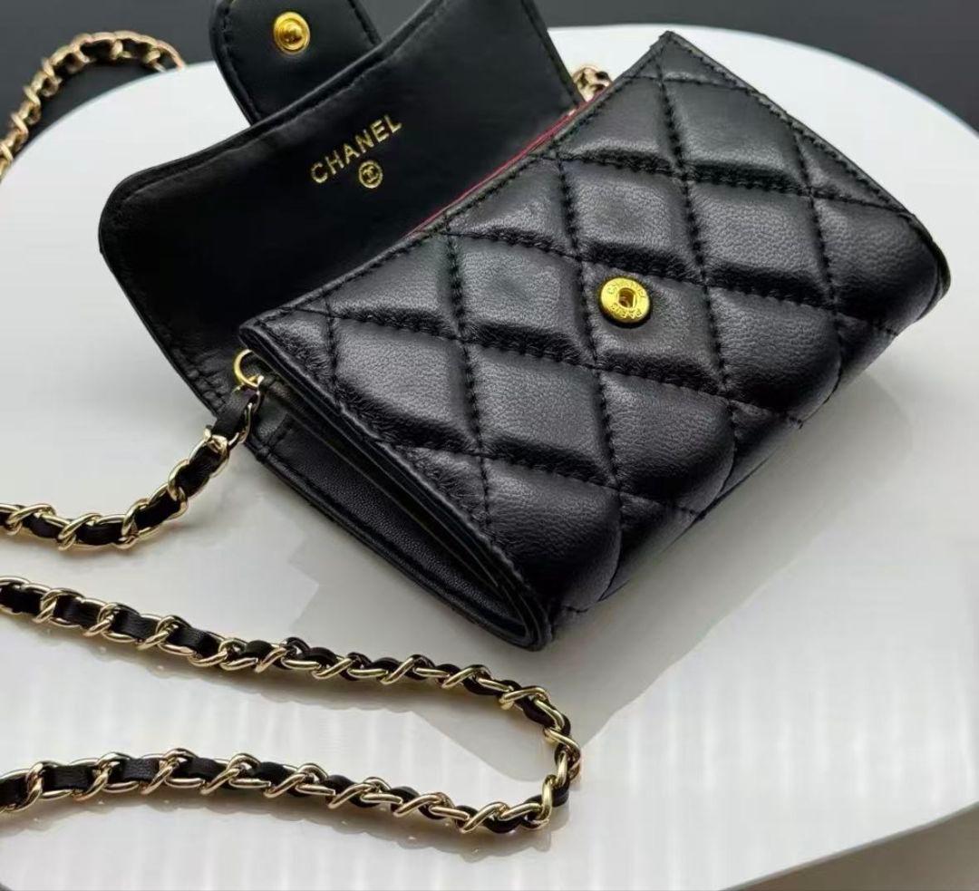 Chanel マトラッセ チェーンミニバッグ ブラック ゴールド金具
