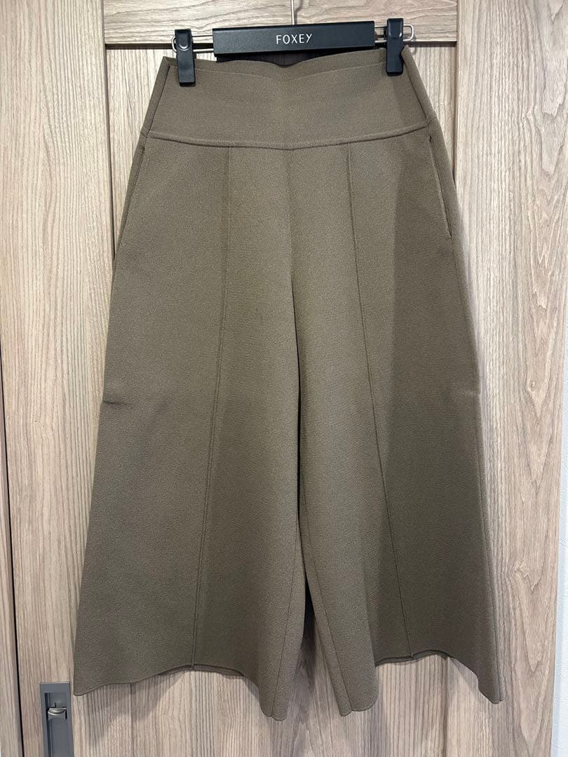 FOXEY ★フォクシーNYガウチョニットパンツ 40 エスプレッソ