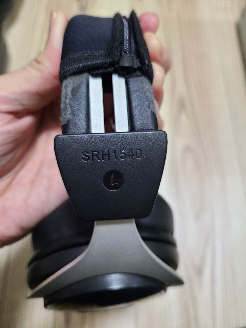 サクラ様　SHURE SRH1540 プレミアムスタジオヘッドフォン