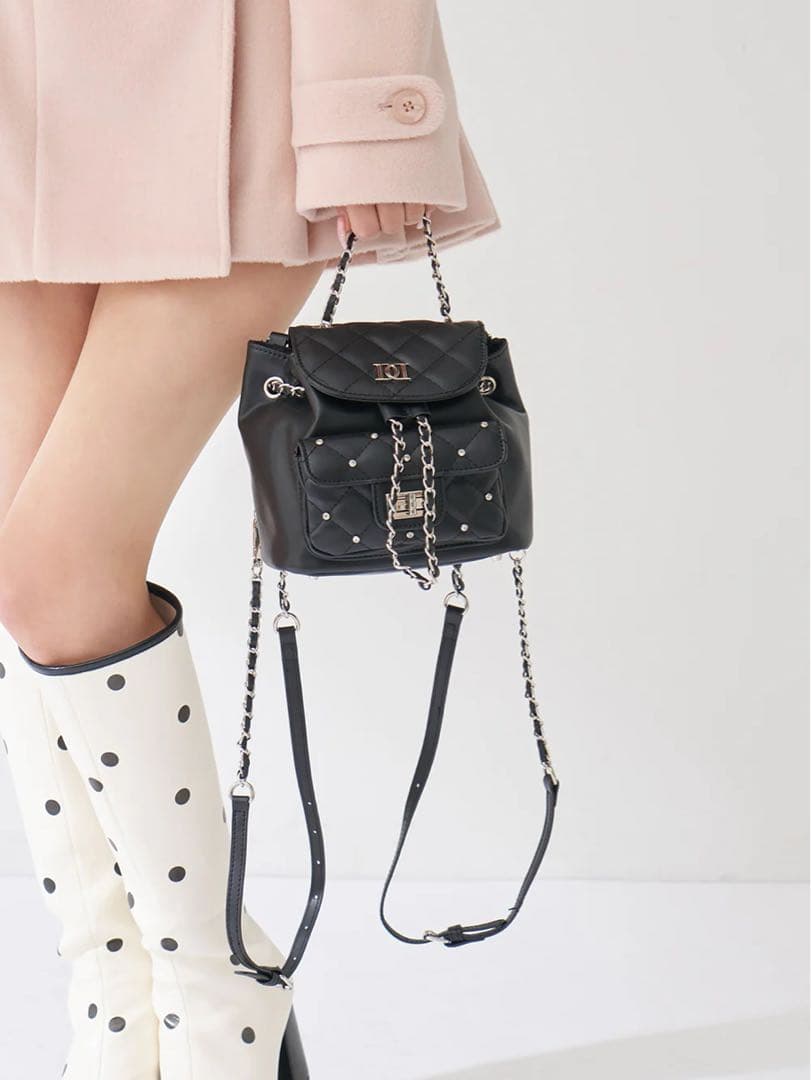 Darich ダーリッチ　キルティングビジューミニリュック　ブラック　BLK