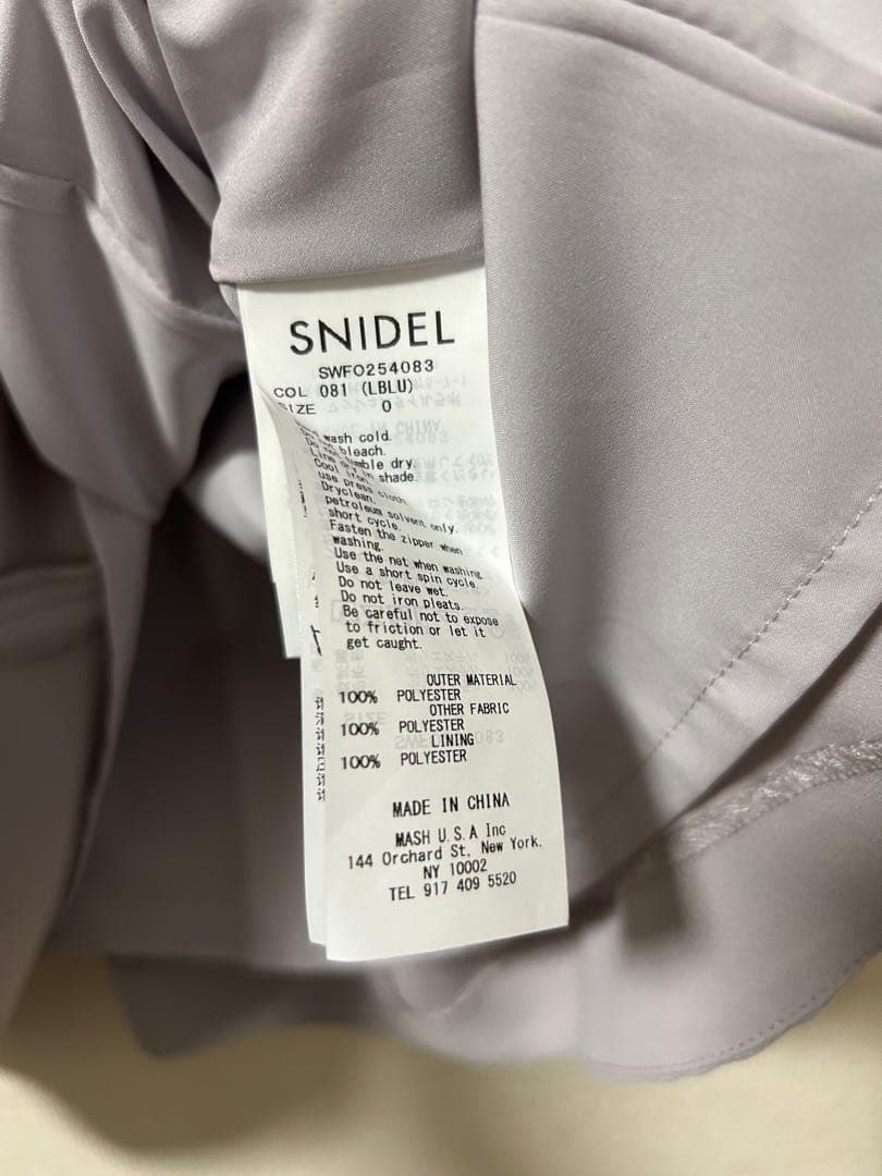 今だけ限定お値下げ中【新品・未着用】スナイデル レディライクフレアミニワンピース