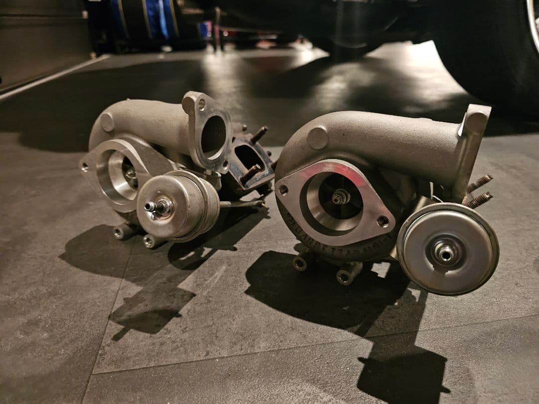 BNR34 　スカイライン純正ターボチャージャー 2個セット美品！