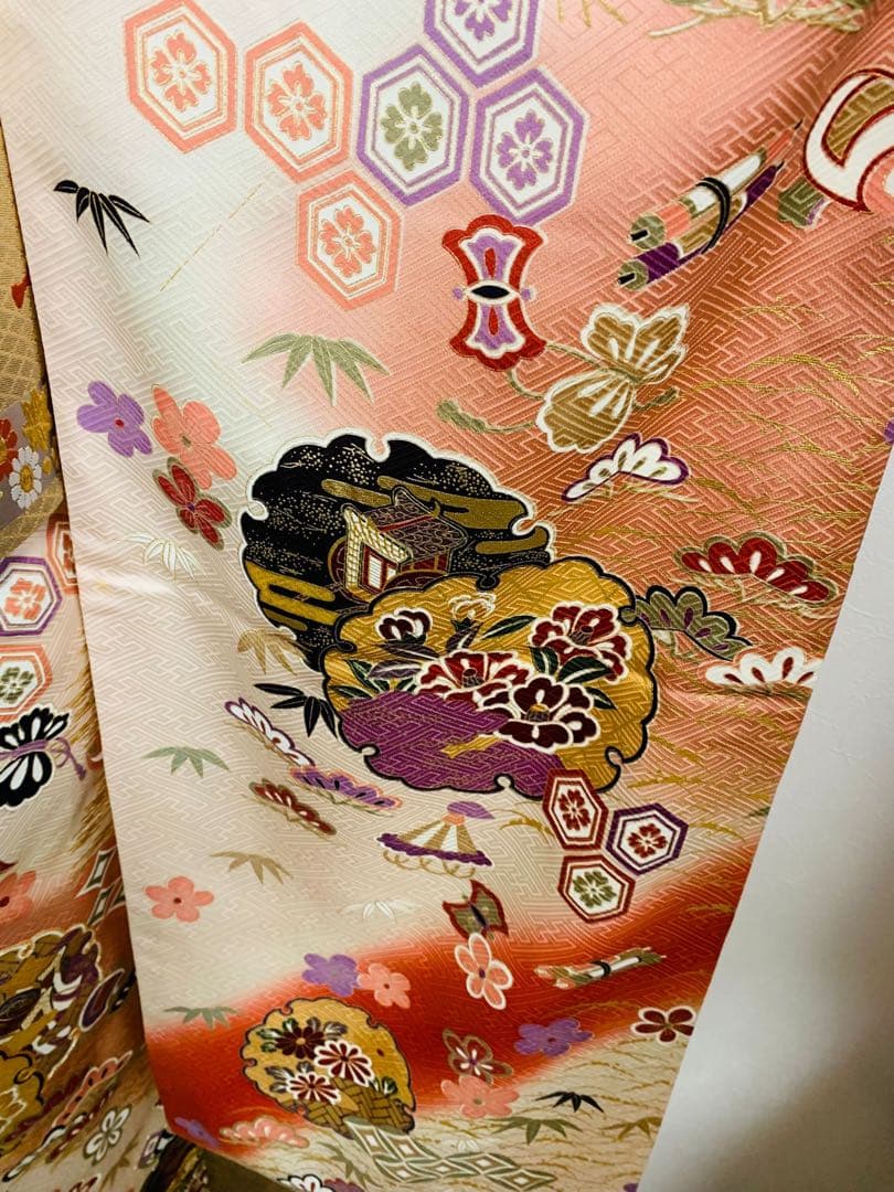 振袖フルセット駒刺繍　雪輪花文　宝尽くし　暈し染め　金彩　正絹