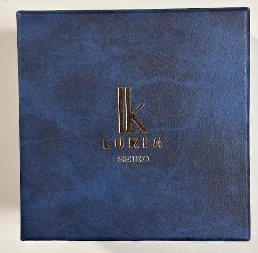 美品・付属品完備　SEIKO LUKIA レディース腕時計 定価約63,000円