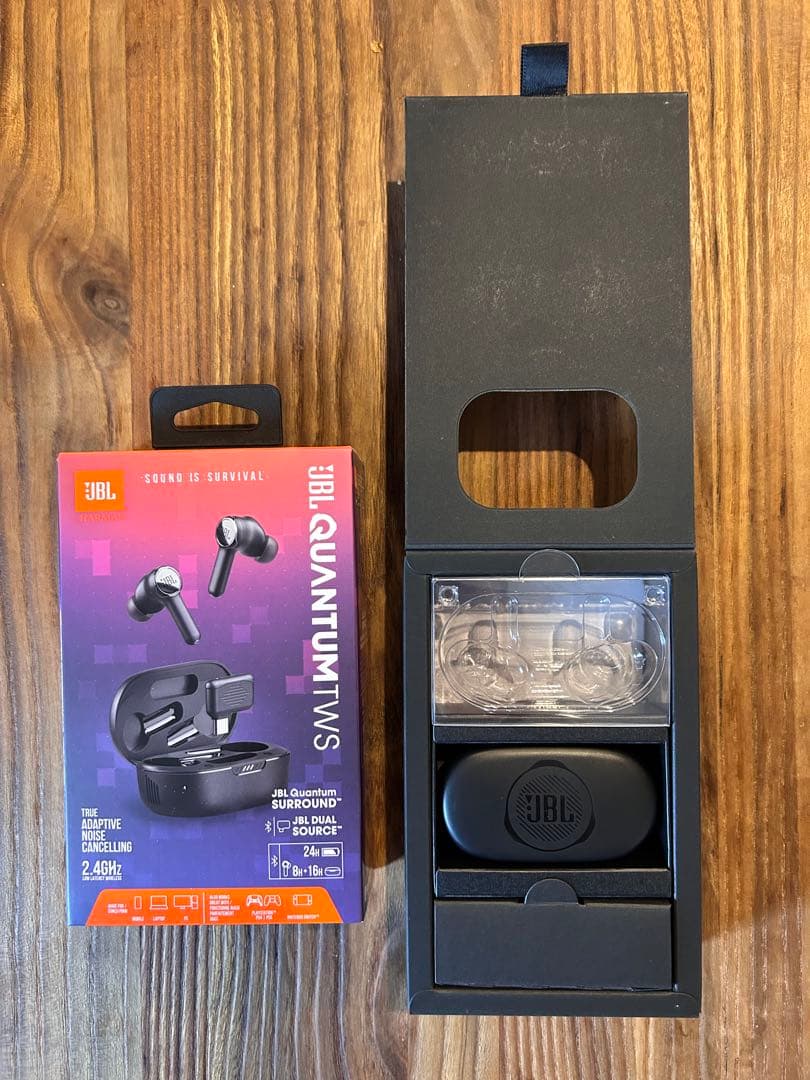 【美品】JBL QUANTUM TWS ワイヤレスイヤホン