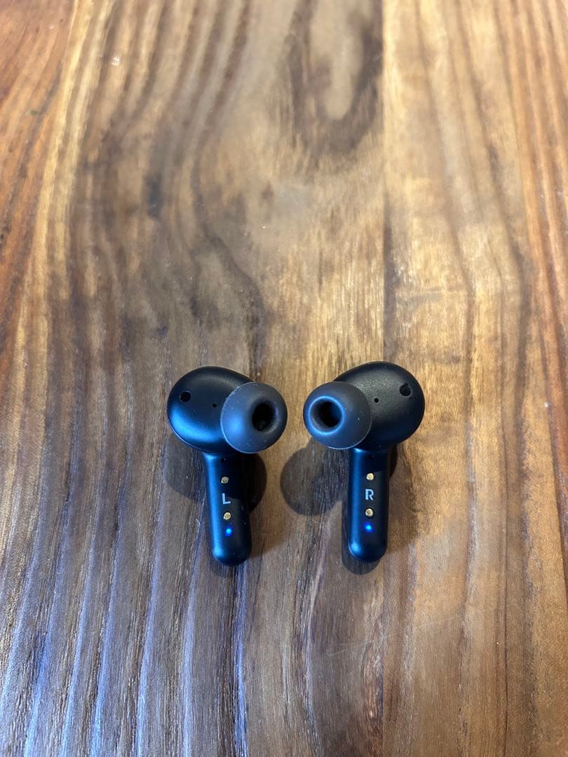 【美品】JBL QUANTUM TWS ワイヤレスイヤホン