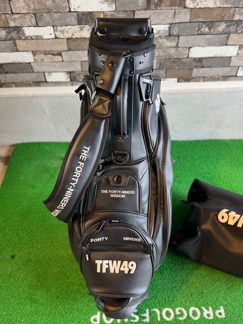 TFW49 ブラック キャディバッグ