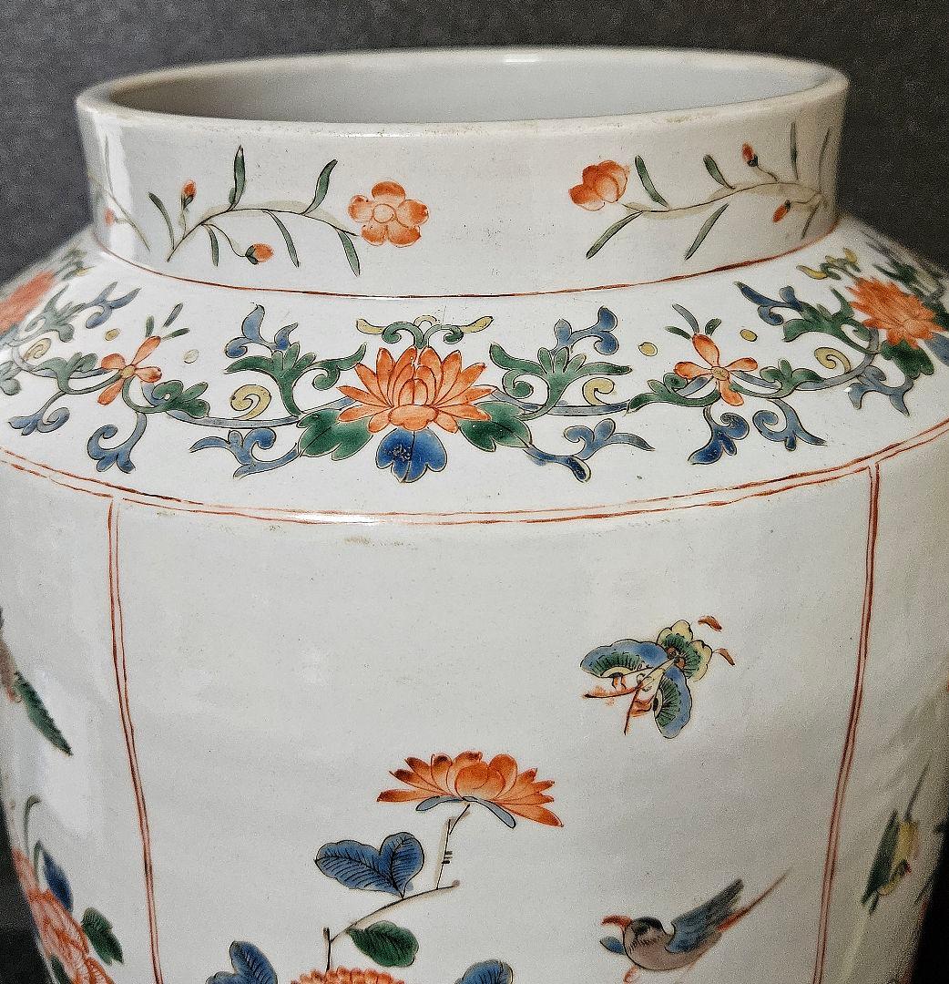 【名品古伊万里❗09】明治時代　里帰り品　錦手　花に鳥に蝶図　高39.7cm大壺