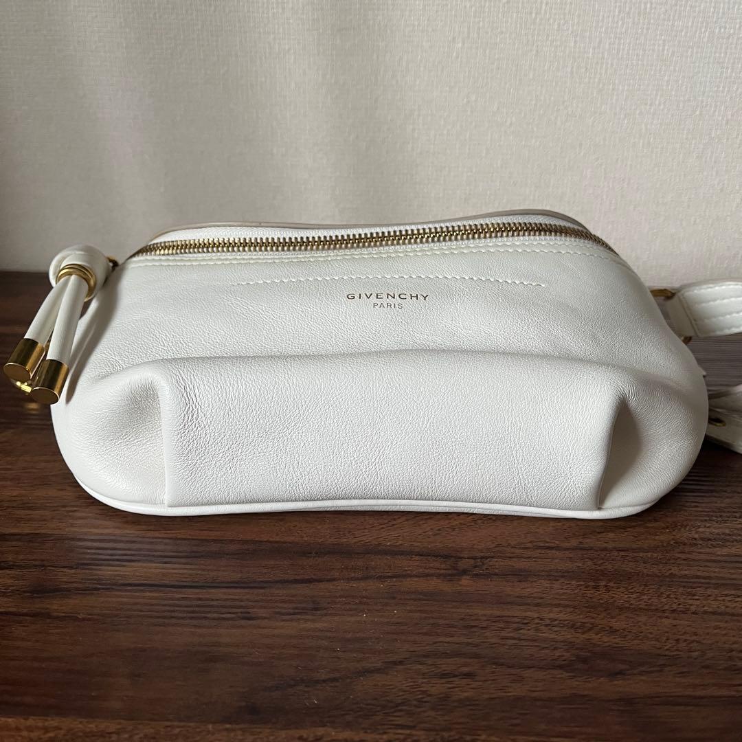 【美品！！】GIVENCHY ジバンシー ジバンシィ ボディバッグ ロゴ レザー