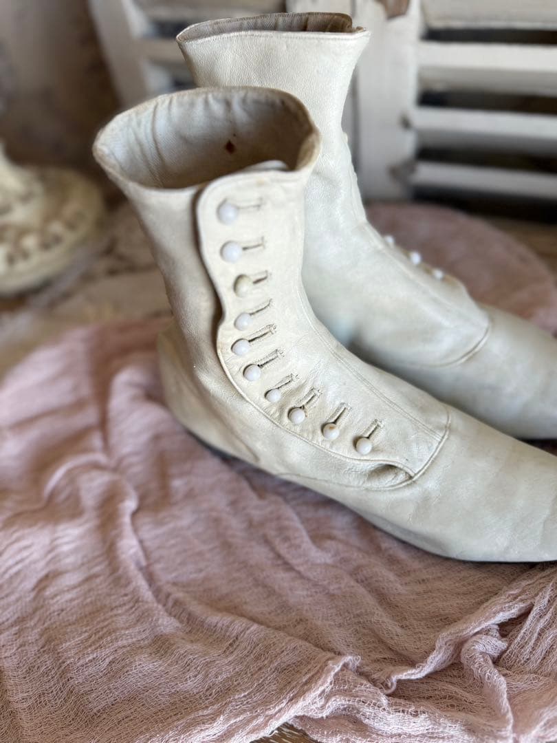 フランスアンティークヴィクトリアンウェディングレザーボタンブーツ白希少