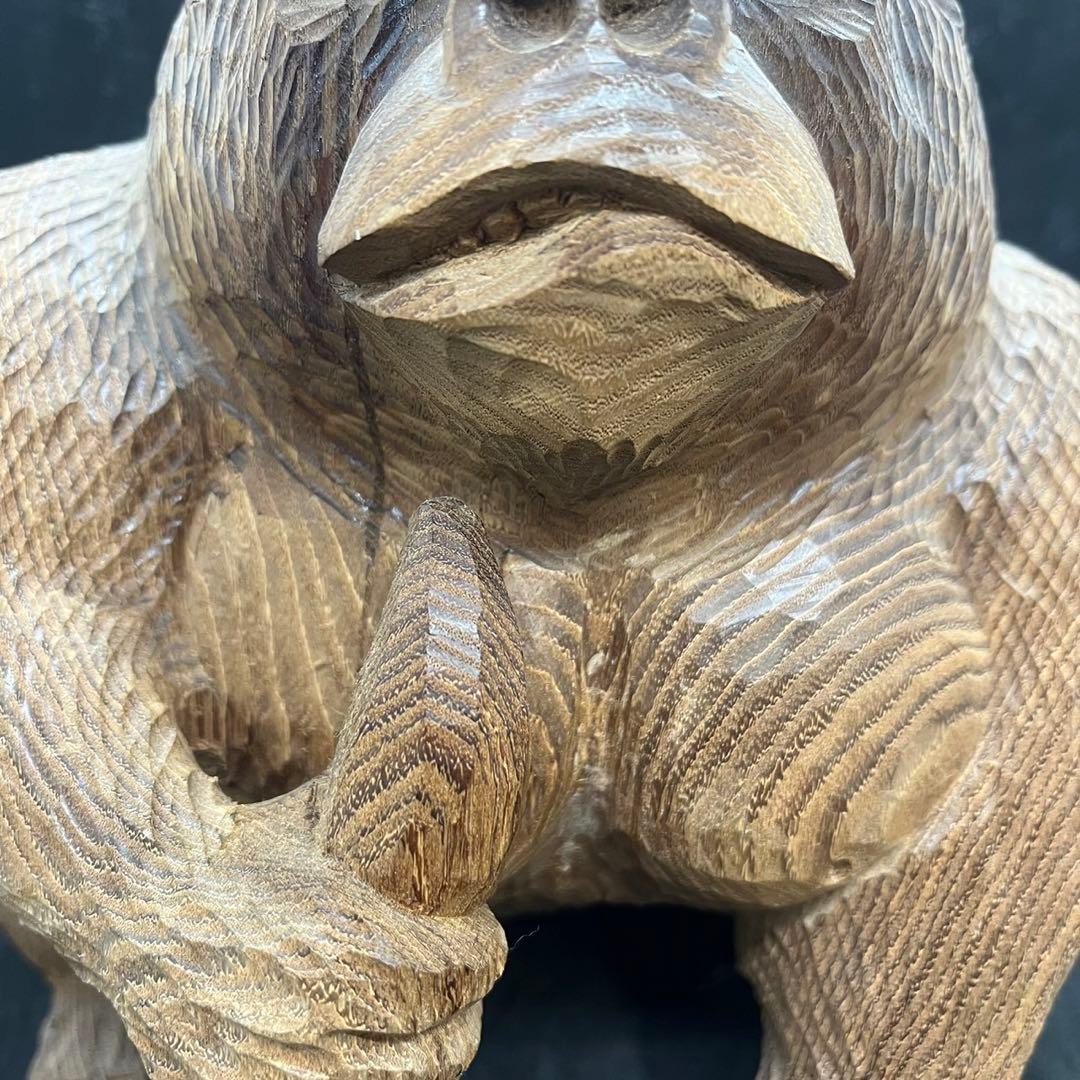 【匿名発送】木工品　彫刻　木彫　置物　ゴリラ　一点物　アンティーク　木彫り