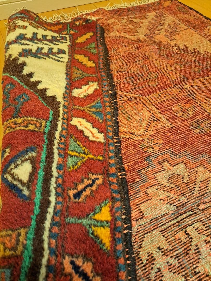 イラン　トライバルラグ　ヴィンテージラグ　ウール　手織り　ペルシャ絨毯