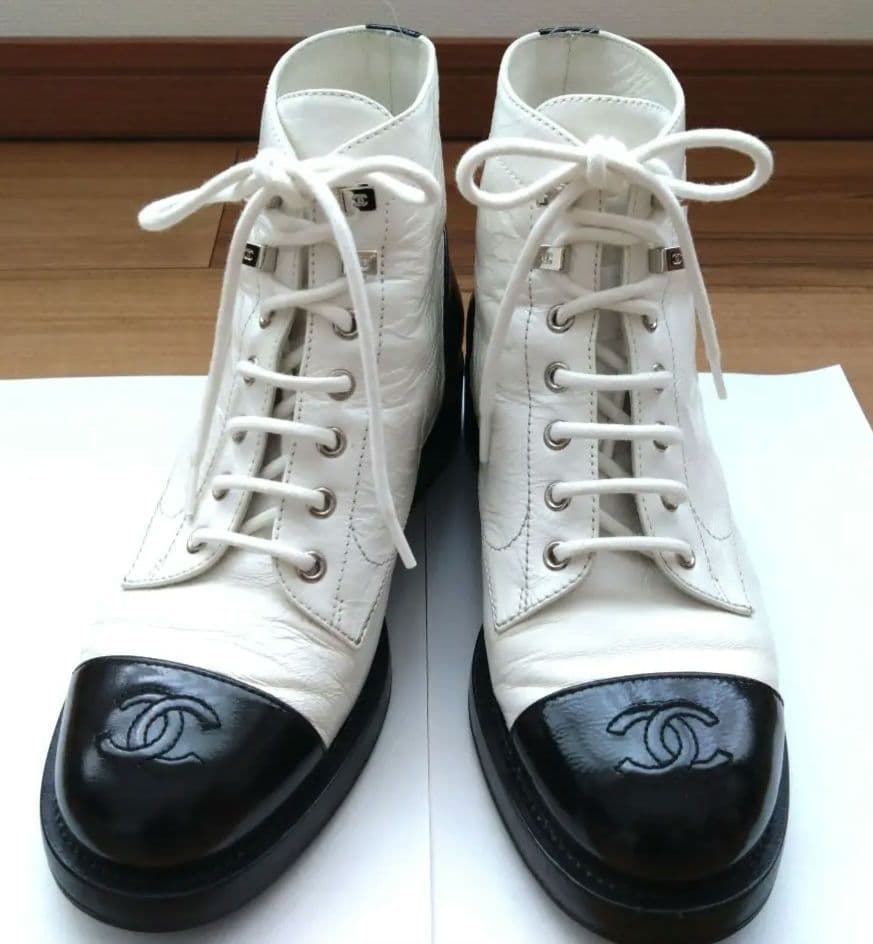 CHANEL　シャネル　ショートブーツ　37