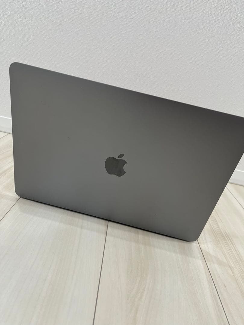MacBook Pro 13インチ スペースグレー