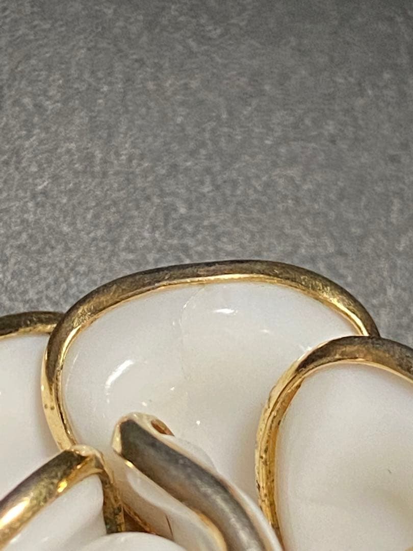 lotuscloud 2507⭐️TRIFARI トリファリヴィンテージブローチ