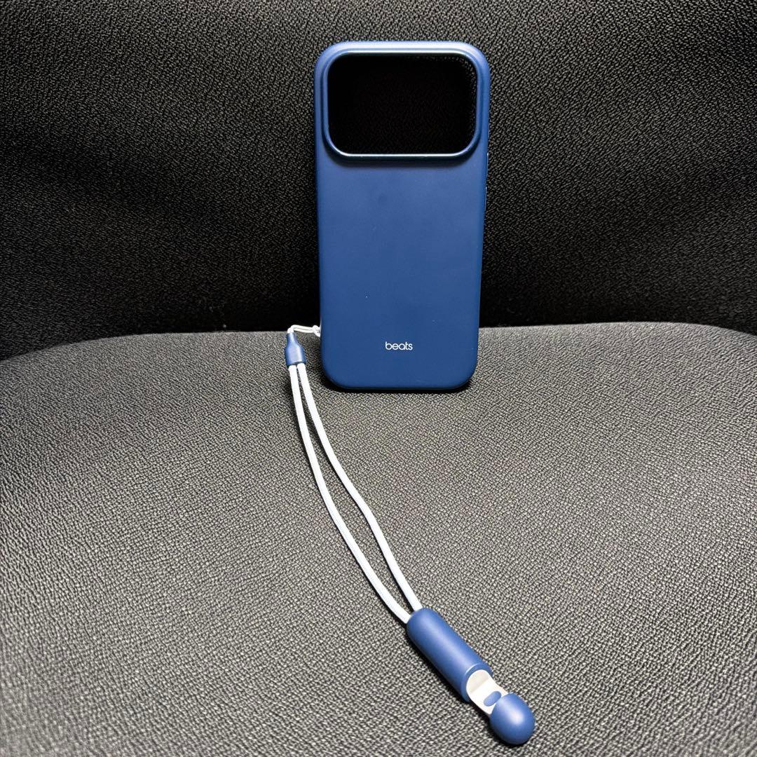 Beats iPhone 17 PRO Kickstand Case ストラップ