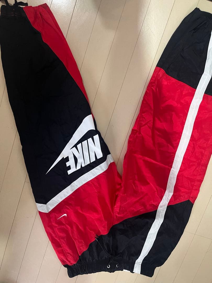 NIKE ウェア　シャカシャカ　セットアップ上L下M