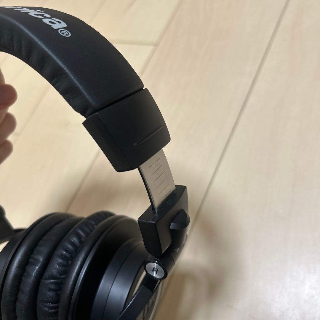 ワイヤレスヘッドホン