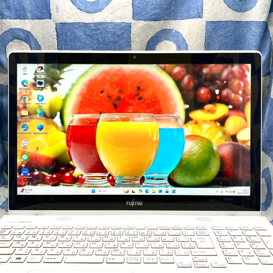 爆速SSD480GB☆i7☆人気白ノートパソコン♪ブルーレイ&カメラ！Win11