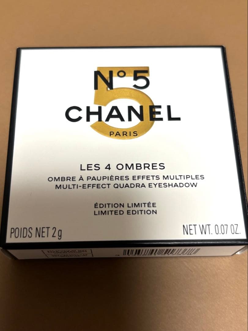 【限定】【ほぼ未使用】美品✴︎CHANEL レキャトルオンブル No5