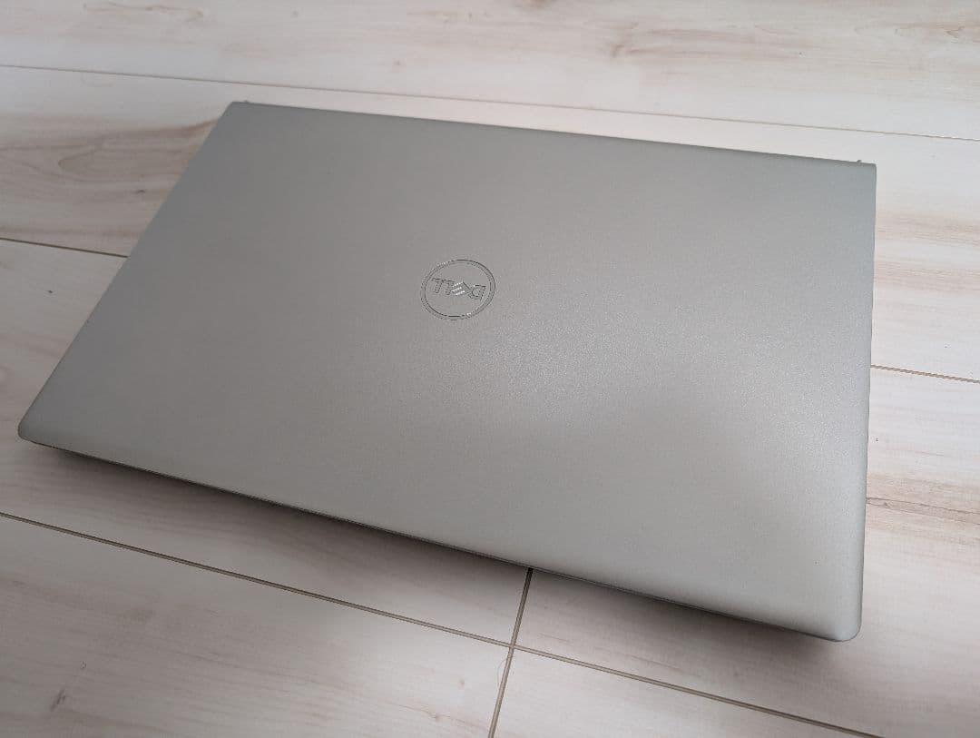 Dell Inspiron 15 ノートパソコン