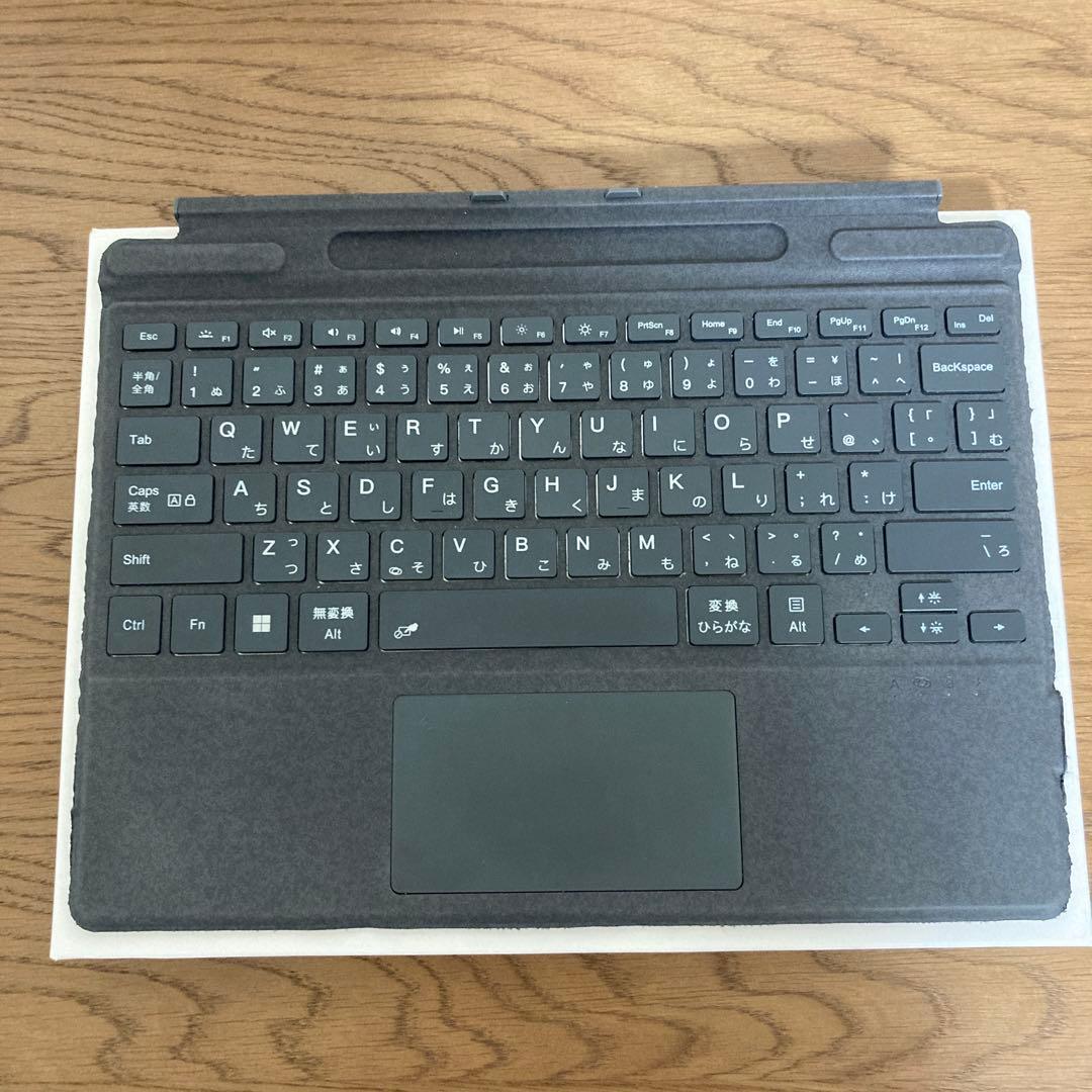 Surface Pro 9 i5/8GB/256G キーボード+ケース+フィルム