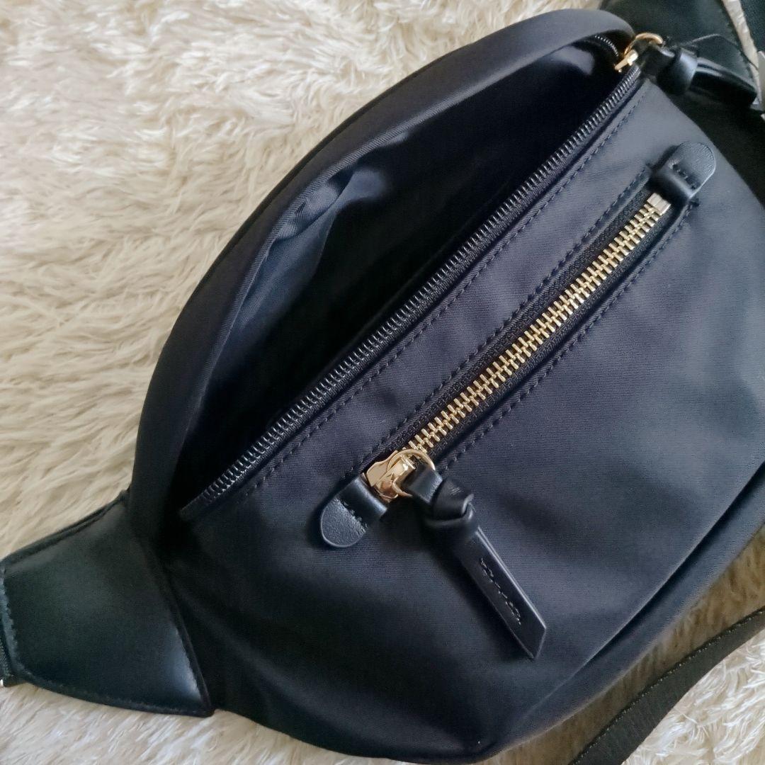 【新品♥】Whim Gazette 【Hoaw.】ナイロンBODYバッグ