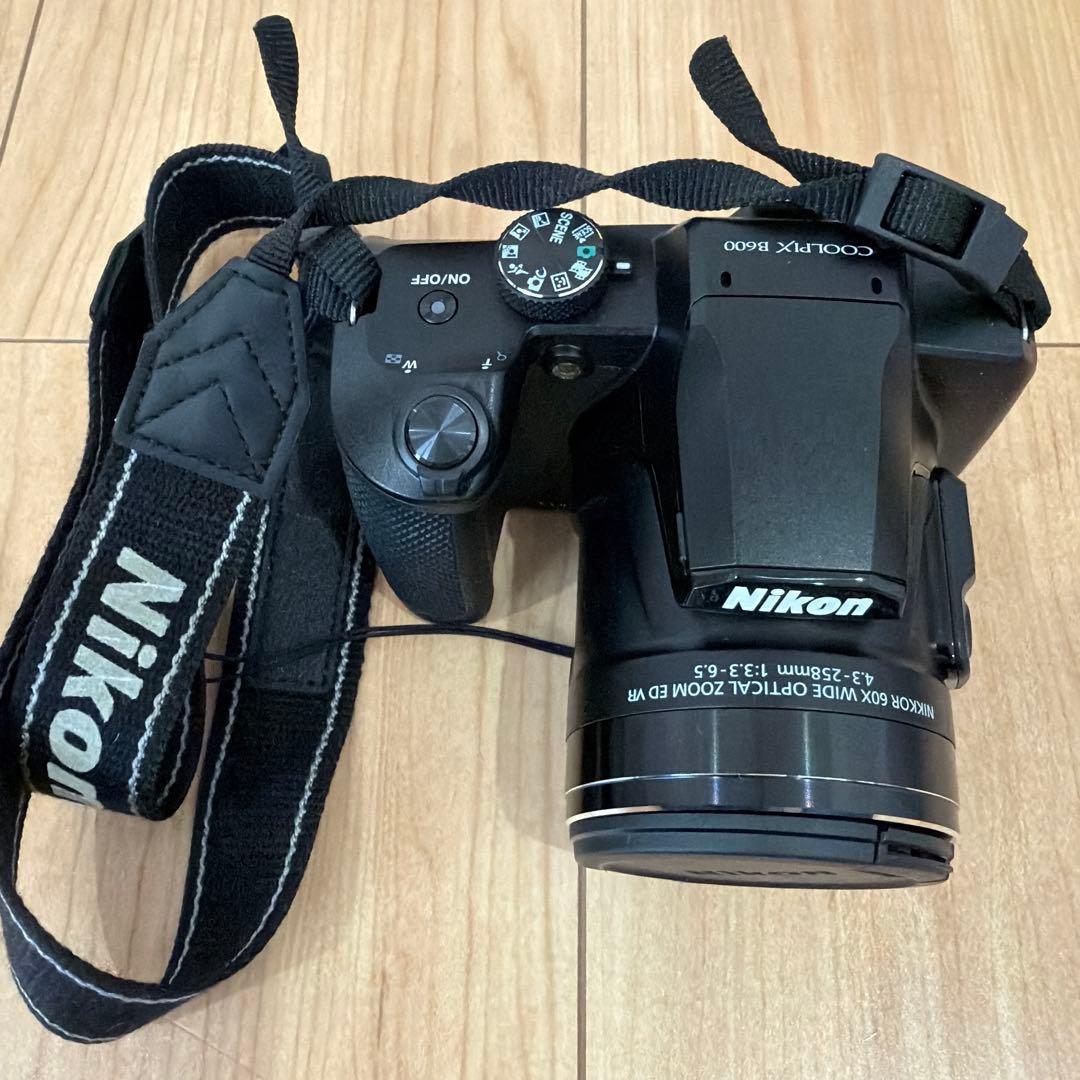 【ほぼ未使用】Nikon COOLPIX B600