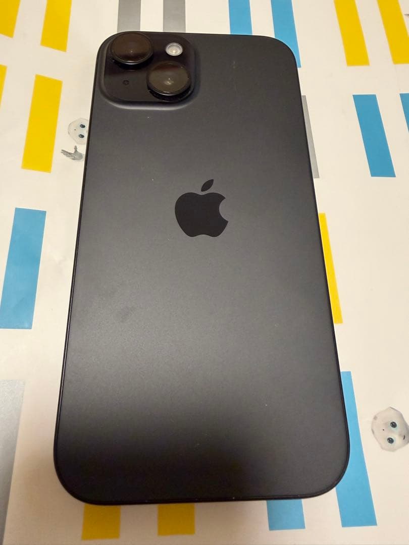 Apple iPhone 15ブラック 本体