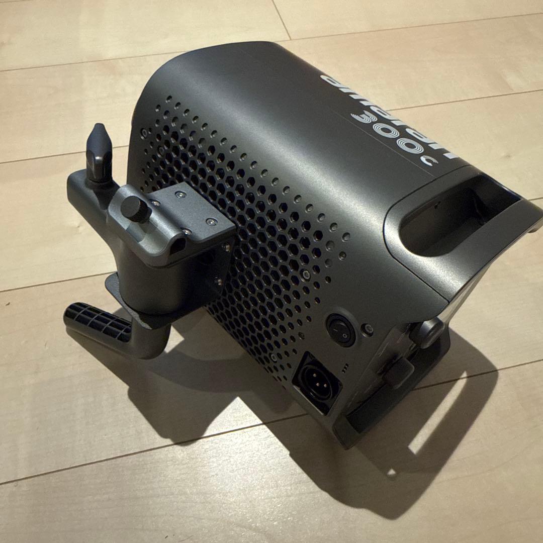 T*a様 Aputure amaran 300c