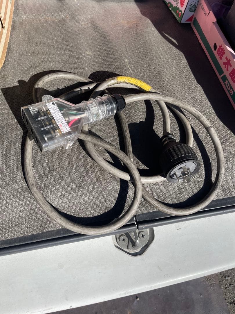 2024年トヨタリーチバッテリーフォークリフト 稼働時間少ない1600時間