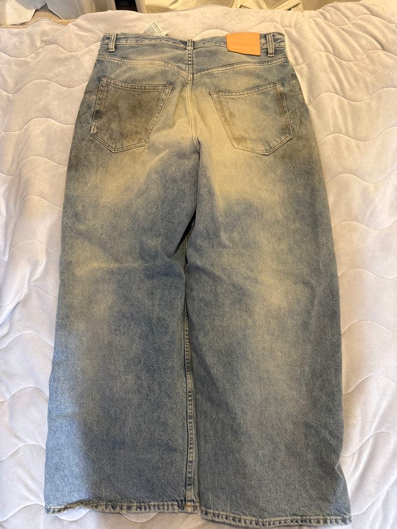 acne studios スーパーバギーフィットジーンズ - 2023
