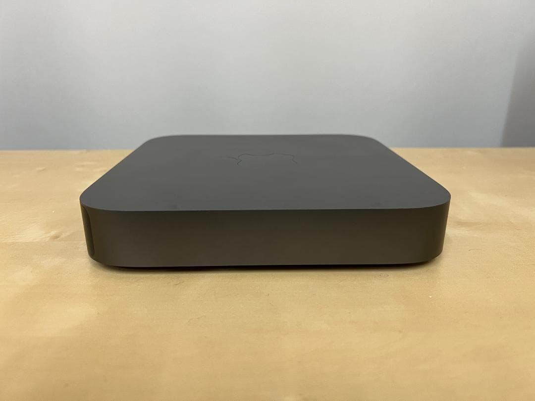 Apple Mac Mini 2018 i3/8/SSD128 ドッグ付き