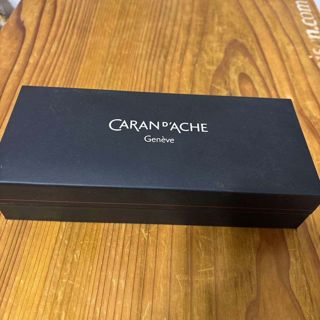 カランダッシュボールペン エクリドール キューブリック