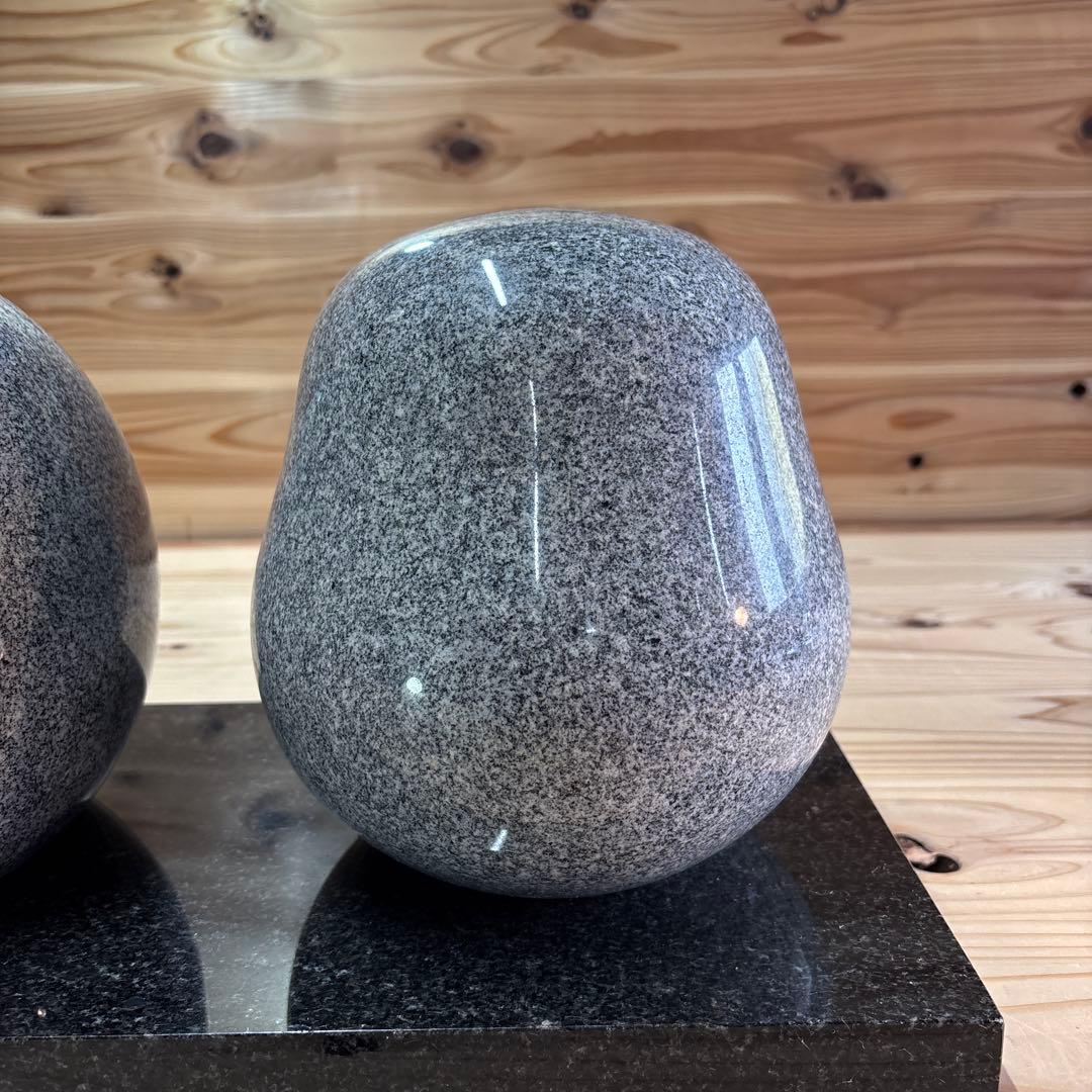 石像　彫像　石　石材　だるま置物　２点セット　台付