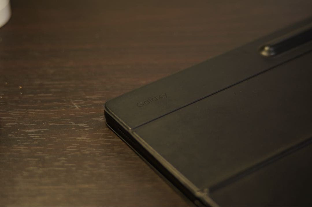 Galaxy Tab S8 Ultra本体 Sペン & 純正キーボードカバー付き